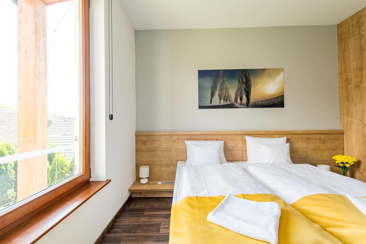 Pilvax Hotel Superior คาลอชชา ภายนอก รูปภาพ